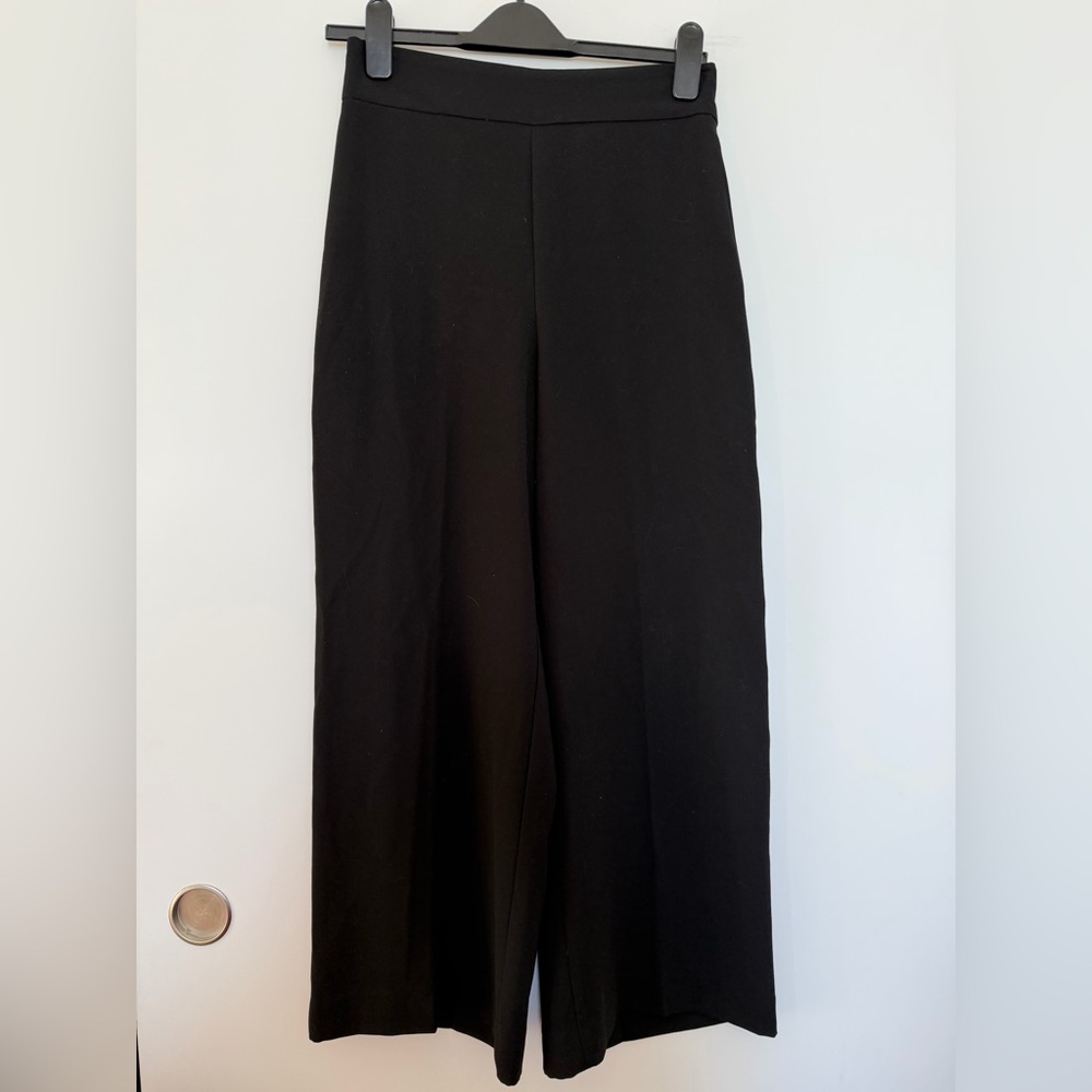Zara Black High-Waisted Culotte Pants